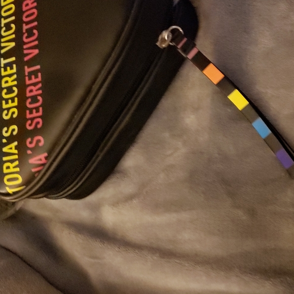 BUNDLE OF 3 VICTORIA SECRET & PINK - Picture 9 of 12